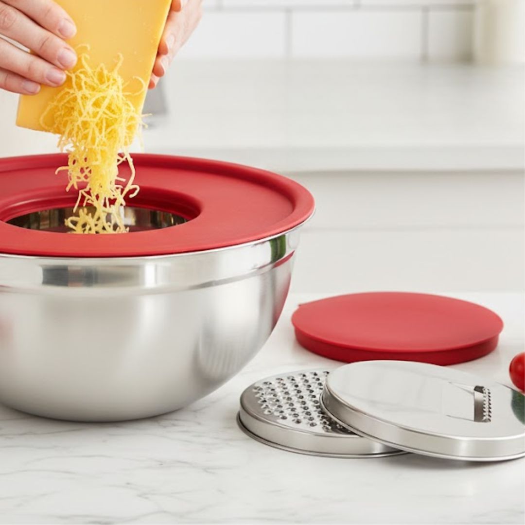 Yajad Set de Bowl de Mezcla Multifuncional Acero Inoxidable 26cm | Con Tapa y 3 Ralladores Intercambiables | Cuenco Antideslizante, Fácil de Limpiar, para Ensaladas y Pasta en la Cocina.